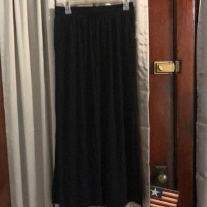 NWT—Women’s Flowy Black Cotton Skirt Size Small